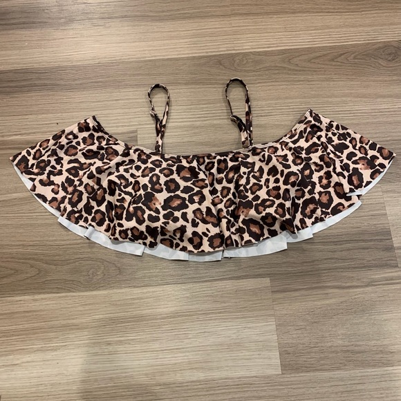 SHEIN Other - Leopard Off Shoulder Sexy Ruffle Bikini Top